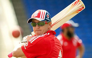 Andy Flower slams reports of ultimatum to ECB over Kevin Pietersen