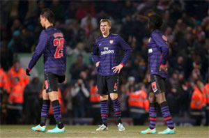 Arsenal stunned as Bradford win Cup shoot-out