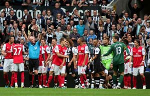 Arsenal draw Fenerbahce in UEFA Champions League play-offs