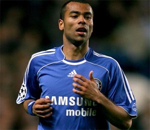 Arsenal night-out Ashley Cole's own business, says Jose Mourinho