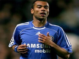 England's Ashley Cole Decides to Leave Chelsea After Announcing Retirement From International Duty England's Ashley Cole Decides to Leave Chelsea After Announcing Retirement From International Duty