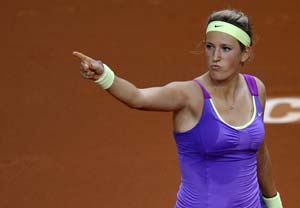 Azarenka downs Radwanska to march into Stuttgart final