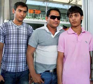 Azharuddin's son critical, nephew dead in bike crash