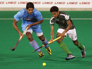 India outclass Pakistan 3-1, keep Azlan Shah hopes alive