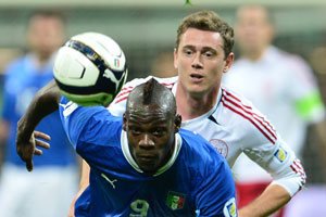 Mario Balotelli fires World Cup warning to Italian media