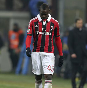 Mario Balotelli injured, may miss UEFA Champions League playoff