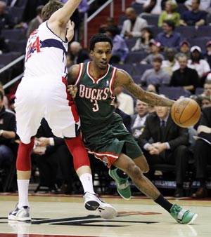 Bucks trounce Wizards 112-98