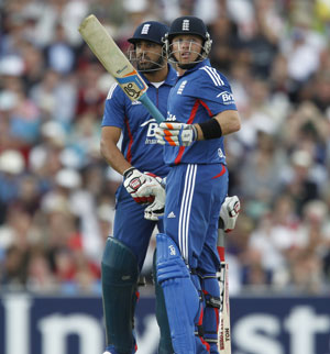 England beat Australia in 2nd ODI, take 2-0 lead in series