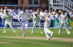 The Ashes: Gulf widening with England, claims Australian press