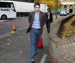 Aiming redemption, tainted Salman Butt meets PCB officials