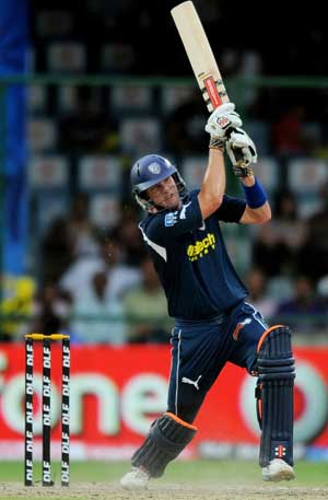 IPL 2012: Deccan Chargers bank on batting, fresh faces