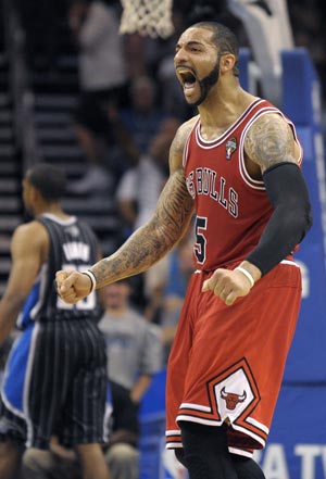 Boozer leads Bulls over Magic 85-59