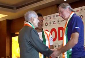 No state honour for Leslie Claudius; funeral to be held on Sunday