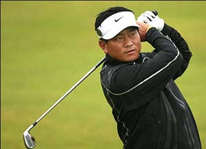 Choi has 3-shot lead over Woods, Stricker