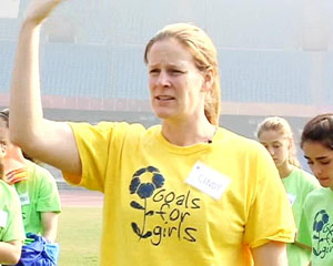 Indian girls learn to bend it like Cindy