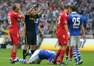 Cologne fans in trouble for throwing urine, faeces