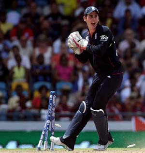ICC World Twenty20: Craig Kieswetter replaces injured Luke Wright
