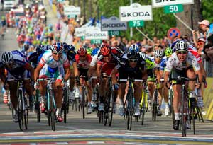 Cycling: Accused doctor on trial in Spain doping scandal