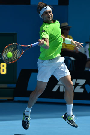 Australian Open: David Ferrer wears down Florian Mayer to reach last eight