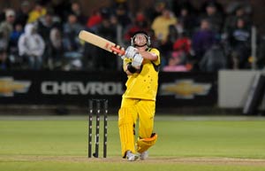 Brad Hodge, David Warner star as Australia beat South Africa by 5 wickets in second Twenty20