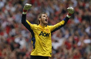 Alex Ferguson says patience key to Manchester United youth policy