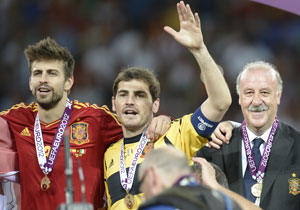 Euro 2012: Vicente Del Bosque lauds Spain's gilded generation