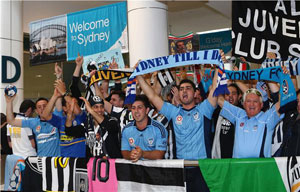 Hundreds greet Alessandro Del Piero in Australia