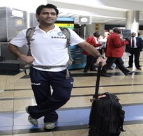 Mahendra Singh Dhoni beats Rafael Nadal and Usain Bolt in Forbes list of highest-paid athletes Mahendra Singh Dhoni beats Rafael Nadal and Usain Bolt in Forbes list of highest-paid athletes