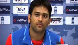 Always believed Viru would score 200 on his day: Dhoni