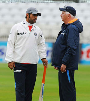 India look to salvage pride against rampant England