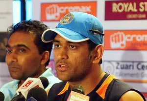 Dhoni hints at Irfan's inclusion in first ODI