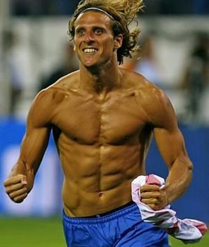Diego Forlan hits out at former club Inter Milan