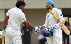 Dilshan, Sangakkara flay Pakistan on Day 1 of first test at Galle