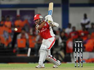 Dinesh Karthik joins Mumbai Indians for over 10 crores: Sources
