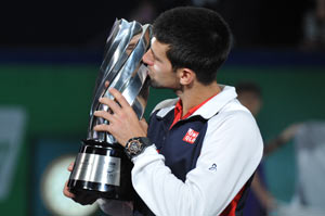 Djokovic denies Murray to win Shanghai title