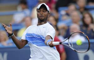 Young, Blake win easy openers in Washington