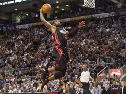 Wade and Bosh each score 30 as Heat beat Raptors Wade and Bosh each score 30 as Heat beat Raptors