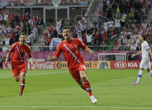 Euro 2012: Classy Russia hammer Czech Republic