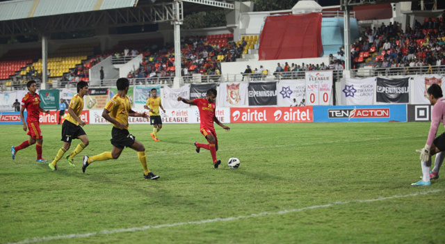 I-League: East Bengal beat Pune FC 2-1 to stay alive in title race