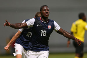 Eddie Johnson's late goal lifts USA to victory