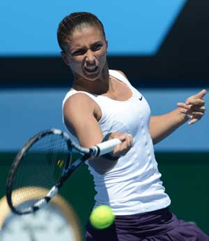 French Open finalist Errani loses at Australian Open