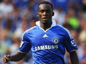 Michael Essien leaves Chelsea to join AC Milan