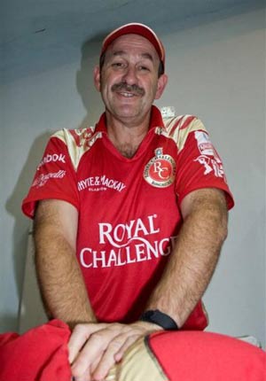 Evan Speechly appointed as India's physiotherapist