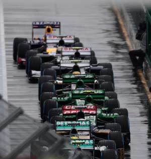 FIA seeks new Formula One team for 2015