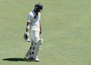 Pakistan's Imran Farhat pulls out of Zimbabwe tour