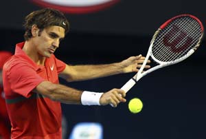 Roger Federer and Novak Djokovic set up Paris Masters showdown