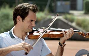 Federer deserves ovation tour, but not just yet