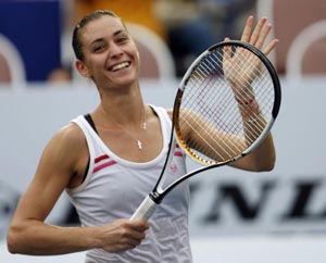 Pennetta, Hercog reach Palermo semis