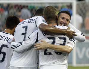 Beckham scores twice in LA Galxay's 5-3 win