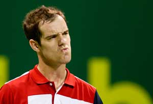 Richard Gasquet's exit in damp Shanghai hits London hopes